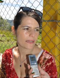 Francisca Ely, investigadora y profesora de la Facultad de Ciencias, es tutora del Servicio Comunitario con el proyecto del Bambú. - Ni%25C3%25B1os-U.-3-Francisca-Ely-230x300