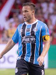 Grêmio não chega a acordo com a Juventus, e Arthur se despede do clube