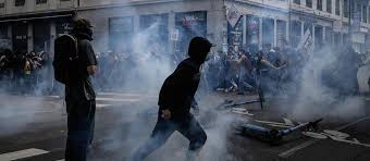 Frankreich: Proteste gegen Sparkurs und neue Regierung eskalieren - Imagen principal del artículo