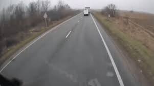 Sete torcedores do PAOK morrem em acidente de ônibus na Romênia; vídeo