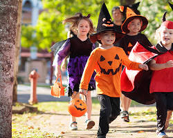 children trick-or-treating