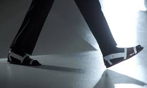 Résultat de recherche d'images pour "socks with sandals men"