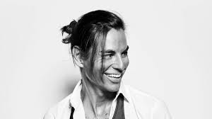 Julio Iglesias Jr. llega este sábado al Auditorio de Zaragoza con los grandes éxitos de su padre