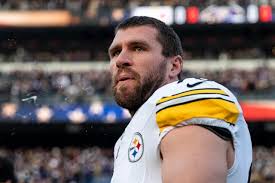 TJ Watt signs contract extension with the Steelers