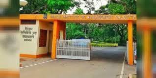 কসবা আইন কলেজের পর আইআইএম জোকা, এবার হস্টেলে তরুণীকে ডেকে ‘ধর্ষণ’