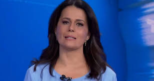 Opinião: Adriana Araújo dá aula de ética para Record e mostra por que é gigante no jornalismo