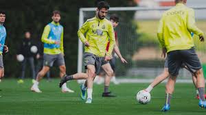 El Racing, cada vez más cerca de la ilusión que le persigue, recibe al Real Valladolid en los Campos de Sport