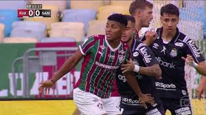 Fluminense’s Rodrigo Castillo scores early against Santos