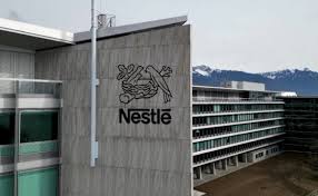 Nestlé demite 16 mil funcionários e fecha fábrica de KitKat