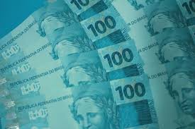 Desenrola 2.0: calculadora do GLOBO mostra desconto na dívida do cheque especial