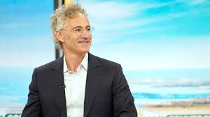 Palantir soars 12% on blowout quarter, with U.S. commercial revenue soaring nearly 150%