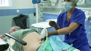 Dos bloqué, des urgences spécialisées ! — France TV
