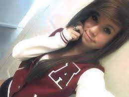 cette fille est magnifique !!
