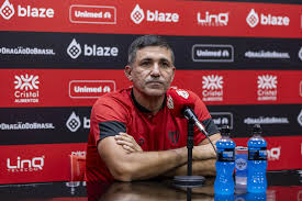 Eduardo Souza vê clássico diante do Goiás como decisivo para reação do Atlético