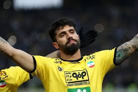 از اصفهان به تبریز؛ دانشگر نخستین خرید تراکتور در فصل جدید