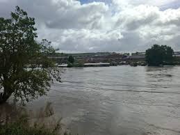 Eastern Cape Floods: Death Toll Climbs, Rescue Efforts Intensify - Imagen principal del artículo