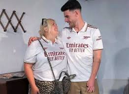 Lauren Fryer, la novia del futbolista Declan Rice que cerró sus redes tras años de ataques por su físico