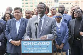 Chicago mayor says National Guard must unmask if deployed, urges Trump to ‘stand down’