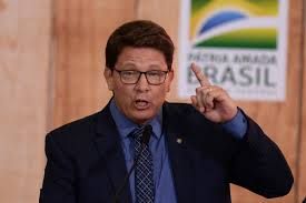 Mario Frias diz que compromissos internacionais foram comunicados à Câmara