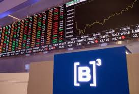 Ibovespa avança com foco em balanços e agenda econômica intensa