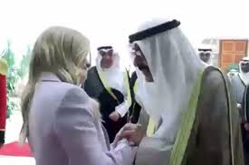 ببینید: استقبال عجیب امیر کویت از نخست وزیر ایتالیا
