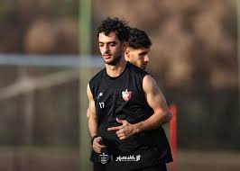 شماره خاص پرسپولیس بر تن فخریان