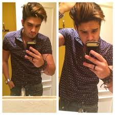 Resultado de imagem para looks luan santana 2017