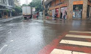 Chuva persistente atinge BH e volume passa de 65 mm na Região Centro-Sul