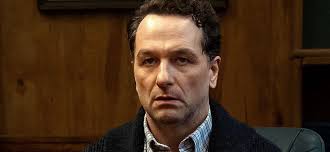 ”Årets bästa nya serie” har nu premiär i Sverige – mystik med 100% betyg