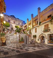 Imagini pentru taormina