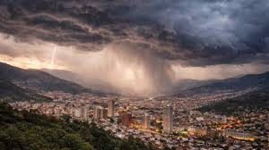 ¿Qué traerá el gran diluvio? Alerta naranja y amarilla por tormentas este lunes