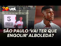Sob vaias, Arboleda vira 'solução' do São Paulo diante da falta de zagueiro