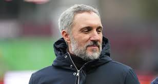 « Mieux qu'un déplacement glauque en L2 », le coach de Metz ne craint pas la valise face au PSG