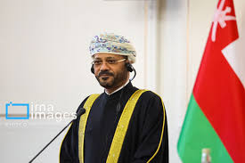 عمان: عبور امن از تنگه هرمز جدا از امنیت کل منطقه نیست/ خواهان تشدید تنش نیستیم