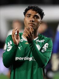 Palmeiras prepara vendas para aliviar caixa; veja quem pode deixar o clube