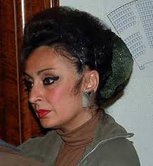 Lawyer and human rights activist Eren Keskin, chief of the Istanbul Human Rights Association (İHD), was taken into custody at Atat?rport on sunday, ... - eren_keskin