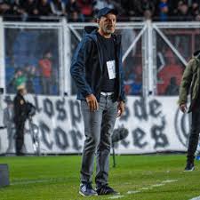 Riestra obligado a sumar contra City Torque
