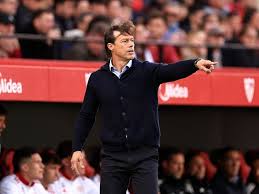 Sevilla FC: Homenagem Emocionante e Festa no Jogo da Copa do Rei!