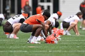 Daily Dawg Chow: QB bad. LB good. All in a day’s rankings