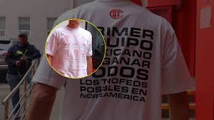 La playera del Toluca en la que presume los títulos de Mohamed
