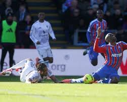 Amorim Backs Young Yoro After Tough Night at Selhurst Park