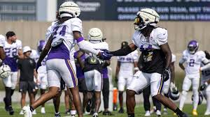 Vikings Training Camp Week 1: Defense Dominates, Darrisaw Returns, and McCarthy Faces Pressure