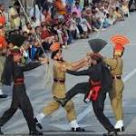 R-Day sweets Pakistani Rangers, forgoes