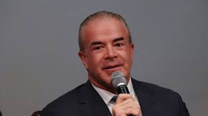 Miss Universo sale de México en medio de investigación por huachicol contra Raúl Rocha