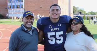 'You're never alone': Copley alum Landon Robinson uses NFL platform to raise youth suicide awareness