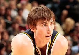 Former Brownsburg and Butler forward Gordon Hayward returns to his hometown tonight to square off against the Indiana Pacers. In his second season, ... - Gordon-Hayward-Jazz