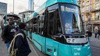Fiasko mit neuen Straßenbahnen für Frankfurt – Hersteller reagiert wortkarg