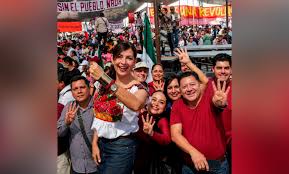 #Michoacán Gaby Molina Celebra Derogación Presidencial De La Ley De Usicamm