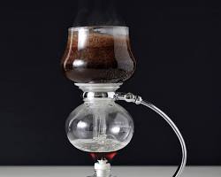 Image of siphon coffee brewer