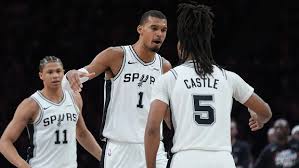 Spurs aplastan a Timberwolves y vuelven a la Final del Oeste tras nueve años de ausencia